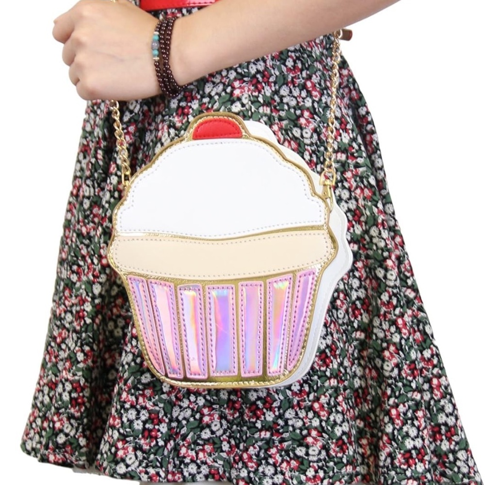 Cupcake Shaped Crossbody Bag - White and Pink